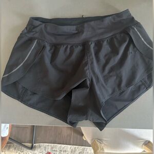 Lulu lemon running shorts- with built in bloomers